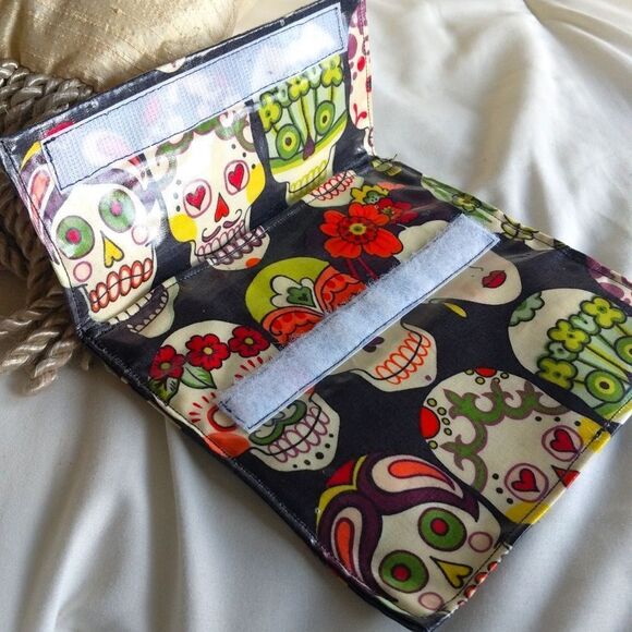 Day of the Dead Vinyl Clutch - Picture 6 of 12